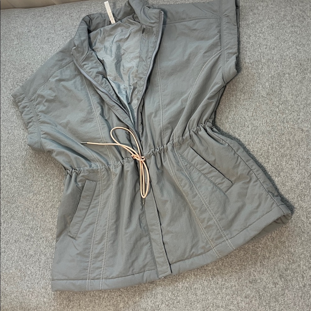 Fabletics Zip Drawstring Vest Womens Large Athlet… - image 9